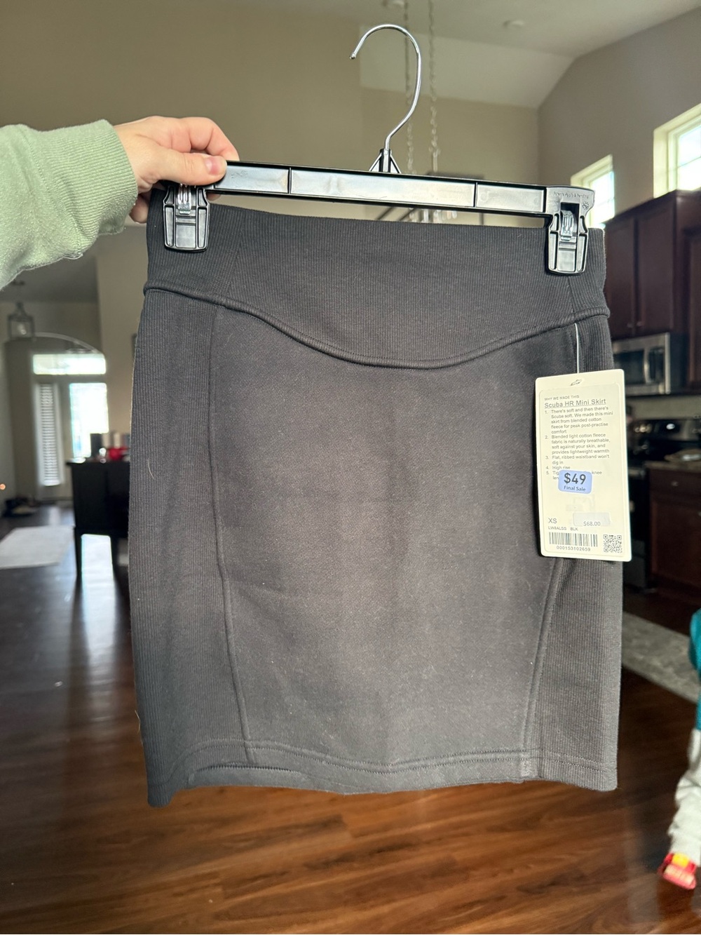 Lululemon Black Women’s Mini Skirt - Picture 3 of 6